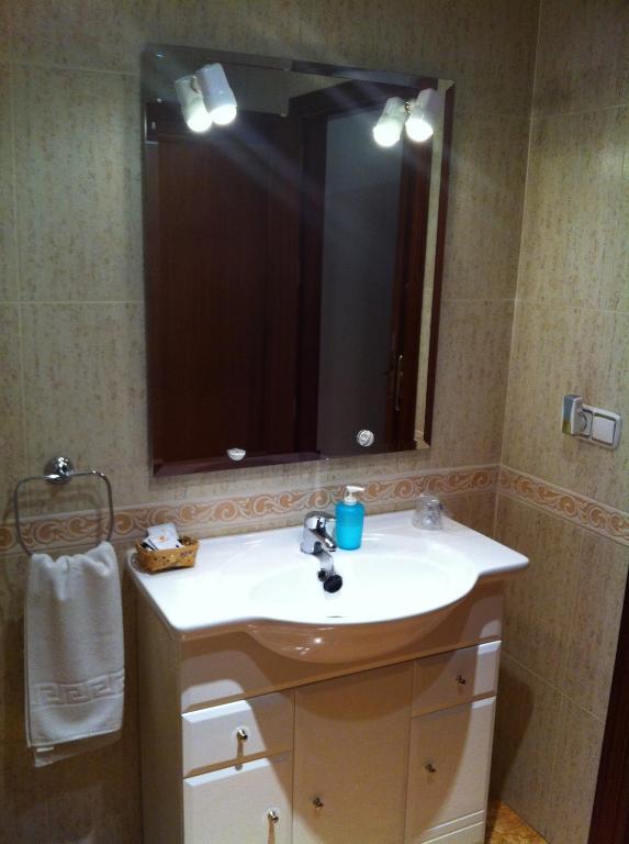 Hostal El Puerto Калета Де Велес Стая снимка